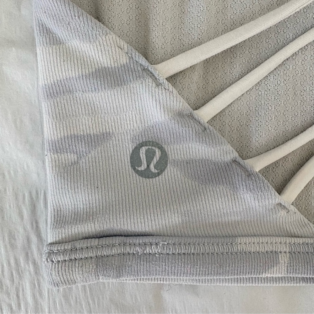 Lululemon | Free To Be Wild Bra A/B Cup | Sz 6 | Alpine Wht Starlight Camo | EUC - Picture 3 of 4